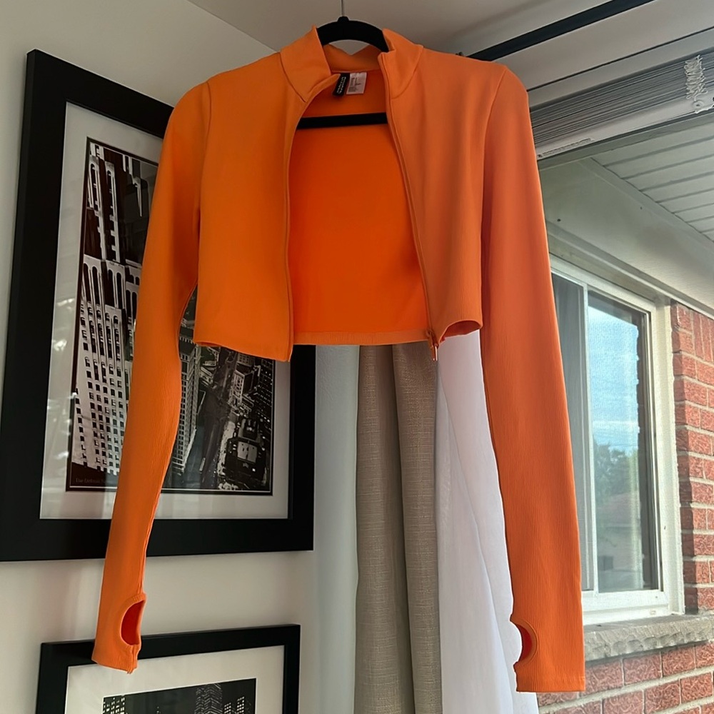 Never Worn* Crop Top jacket